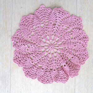 Vintage Handmade Crocheted Mauve Pink Doily Table Decor 8.5 Inches Round Lace